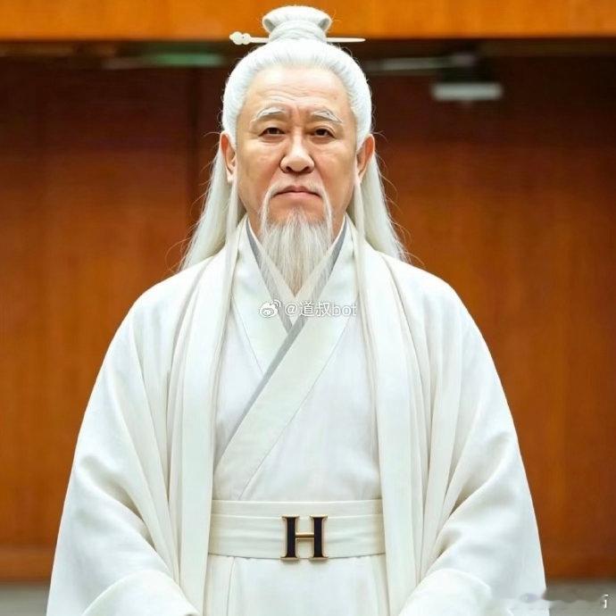 东乡记事（3093）西村一个叫恩施坦的大伯有一句名言，人生就像“国际共运”，最终