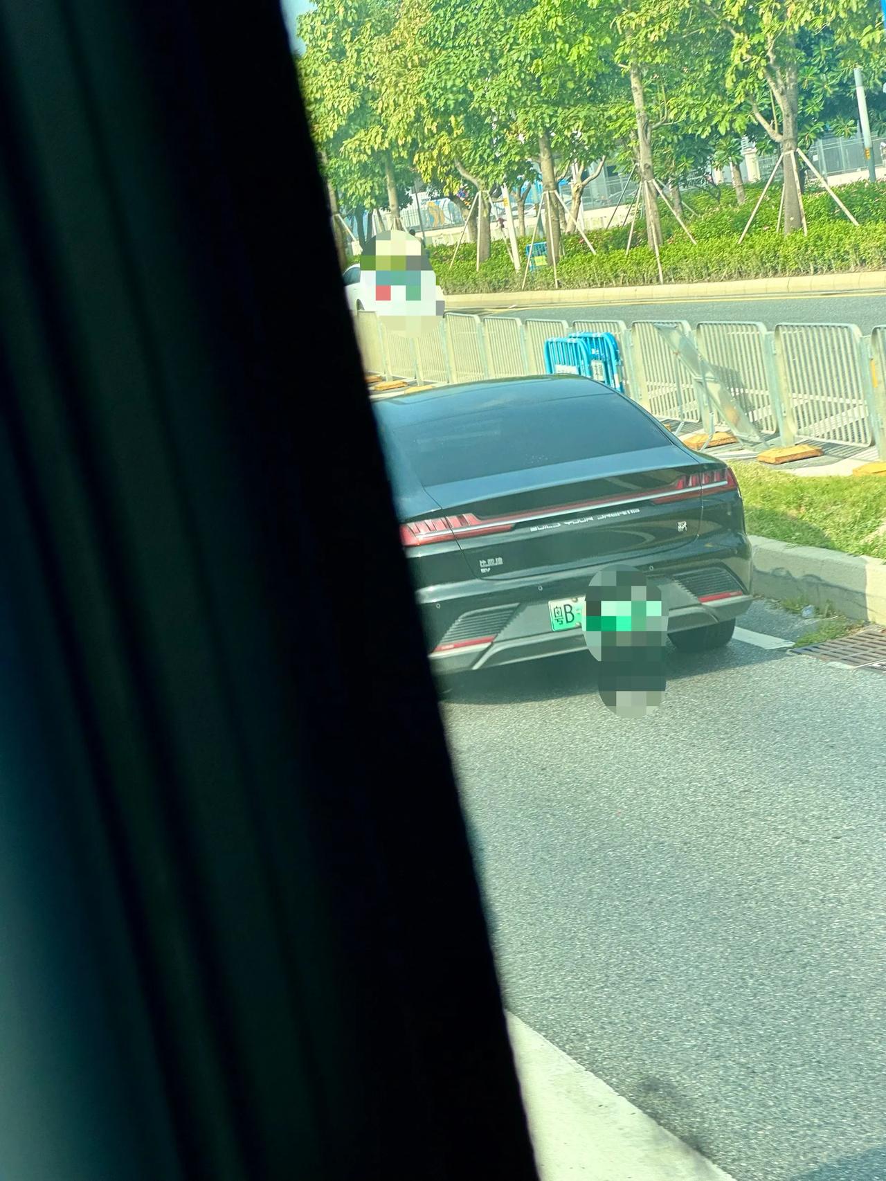 深圳街车，比亚迪