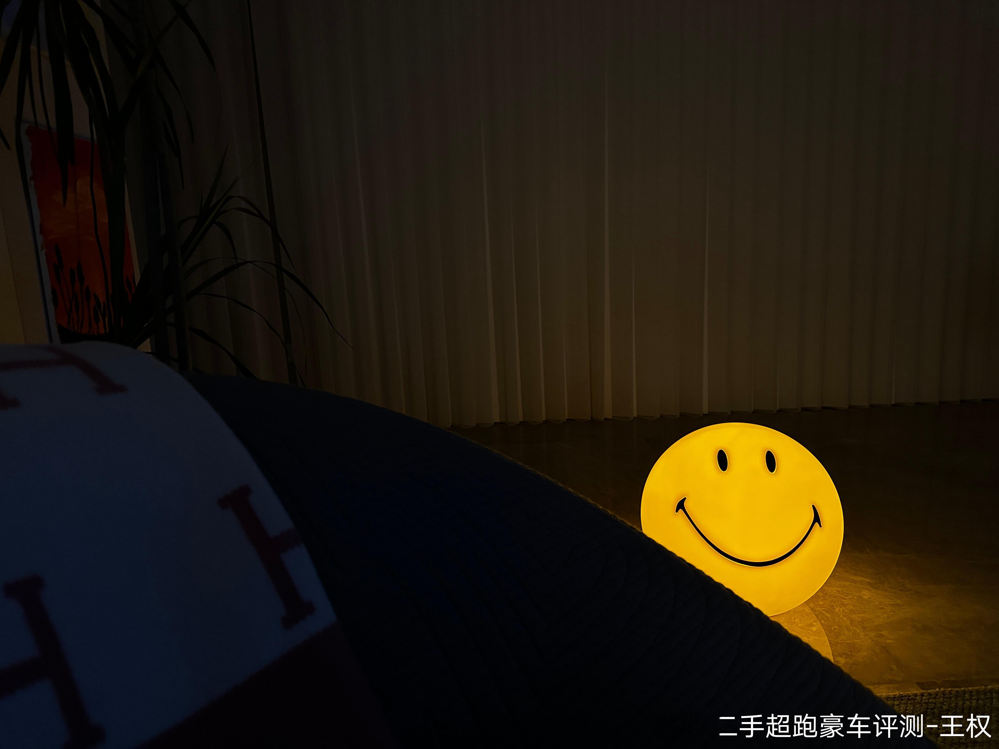 一个非常治愈的、充满童趣的落地灯、今天你😊了吗？ ​​​