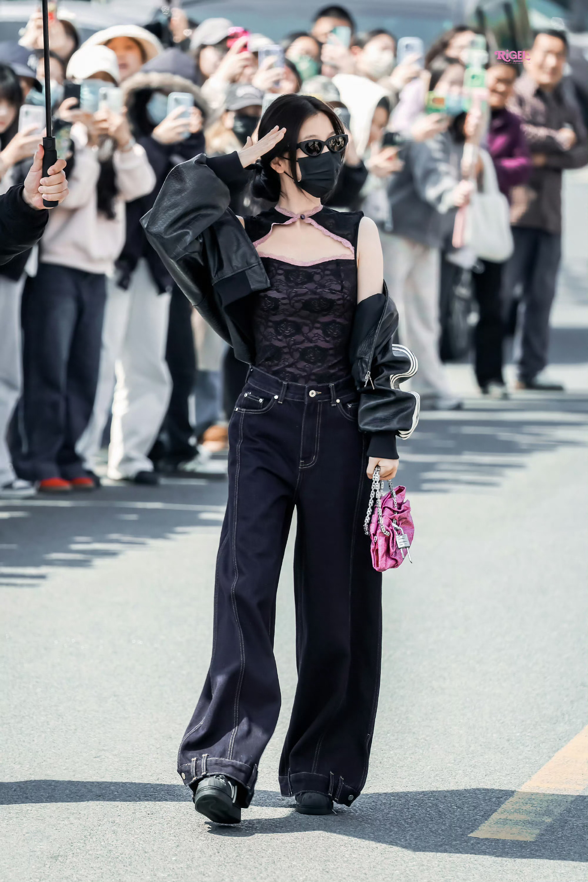 虞书欣  ✨虞书欣双轨✨虞书欣繁星点点 一闪一闪落湖面皎皎明月 照亮你含情眉眼听