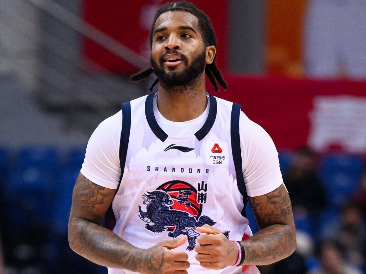 CBA最新消息：据山东男篮主教练邱彪指导接受赛后采访时说：“大家从思想上不够重视