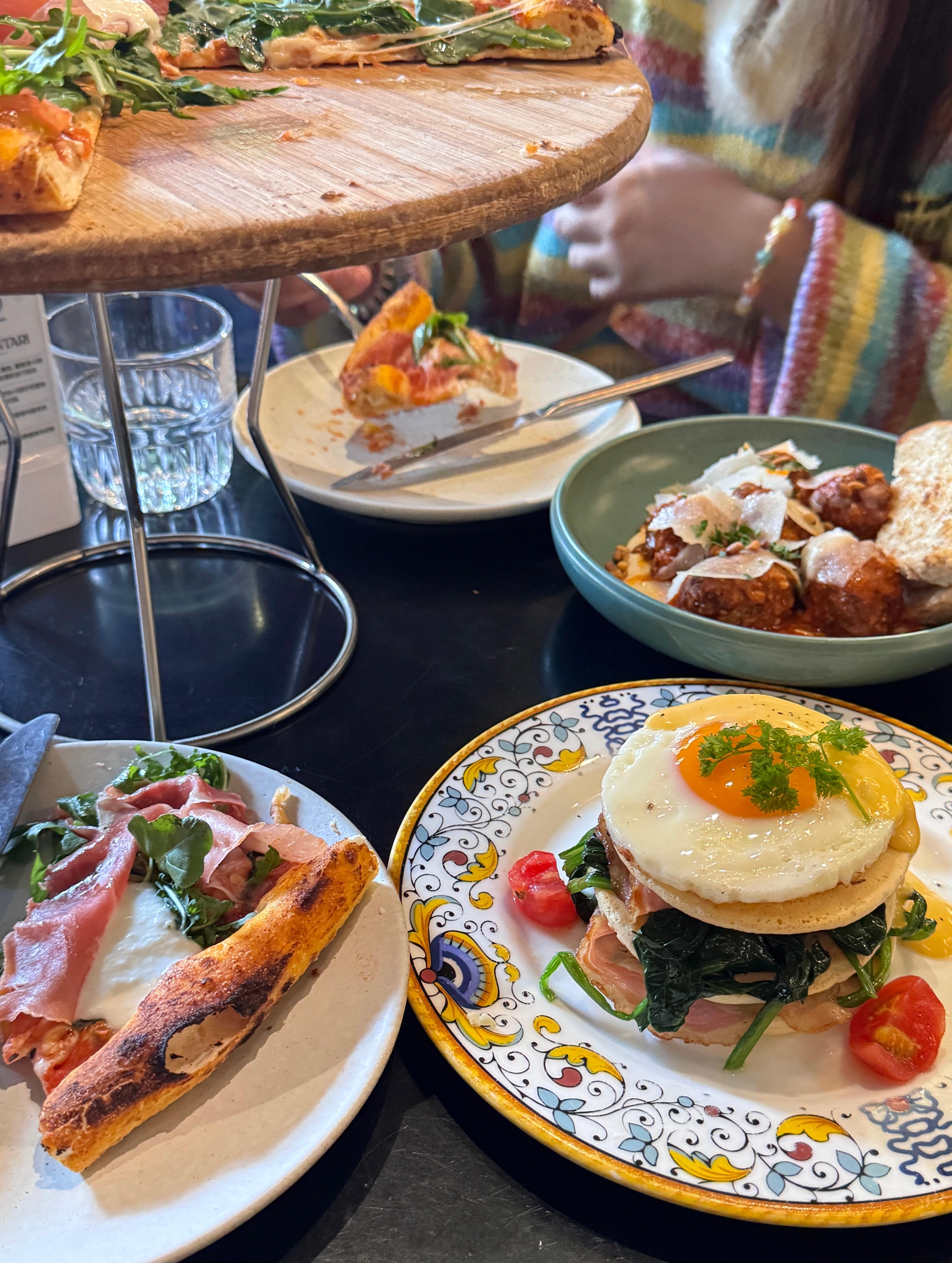 来上海吃些漂亮白人饭 BUTTER的抹茶大饼🍵五倍抹茶奶酪 本抹茶脑袋爱了随心