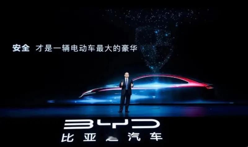 懂车之道讯 我们从相关渠道获悉，比亚迪将于3月5日召开技术发布会，将发布兆瓦闪充