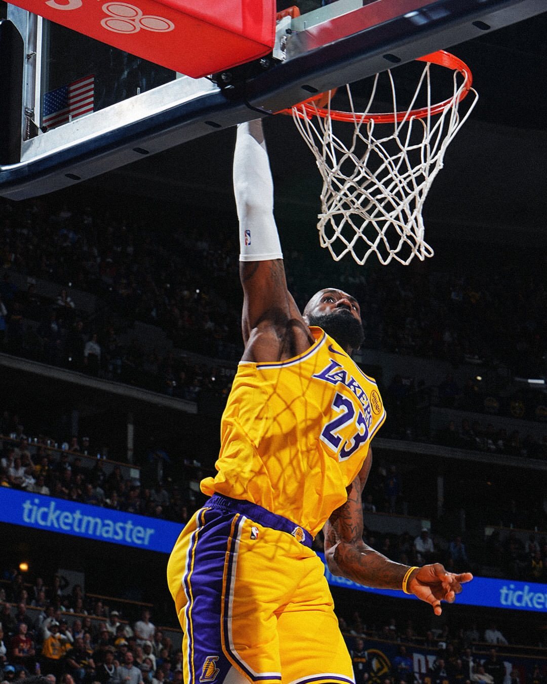 KING 2️⃣ 3️⃣ 👑詹姆斯