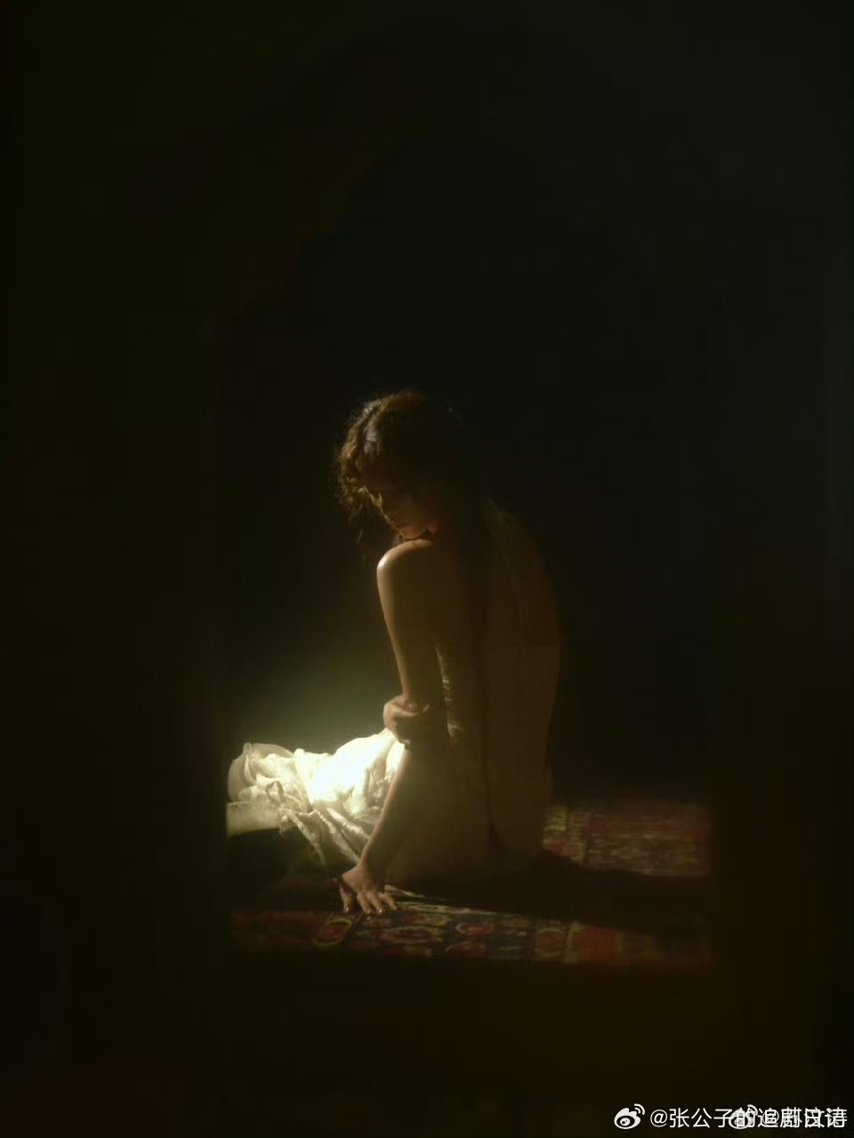 欧阳娜娜神图我已经沦陷在欧阳娜娜这组图里！颜值+气质双buff，意境感拉满 ​​