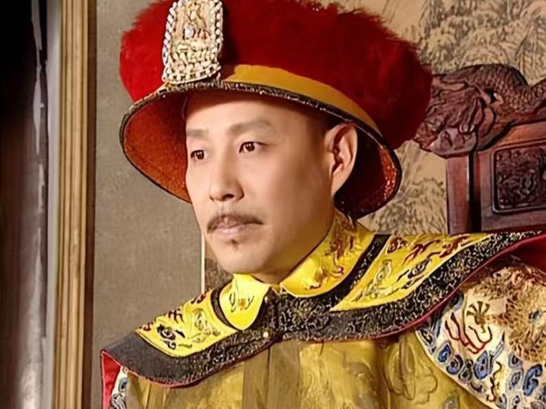 今日话题：康熙和雍正谁功绩更大？？？

网友甲：当然是康熙功绩更大！他是实打实的