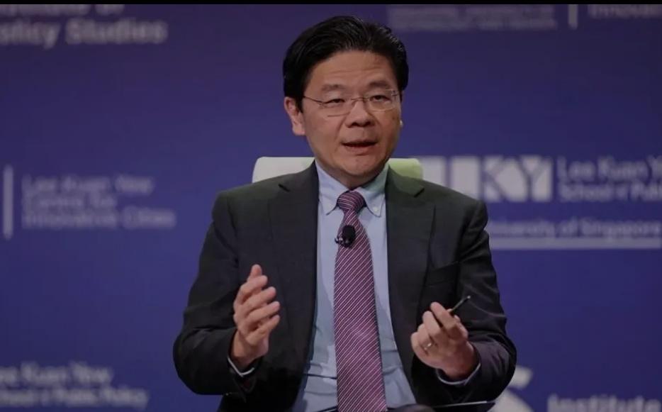 西方圣诞节前夕（2025年12月21日），新加坡总理黄循财在接受加拿大的电视台采