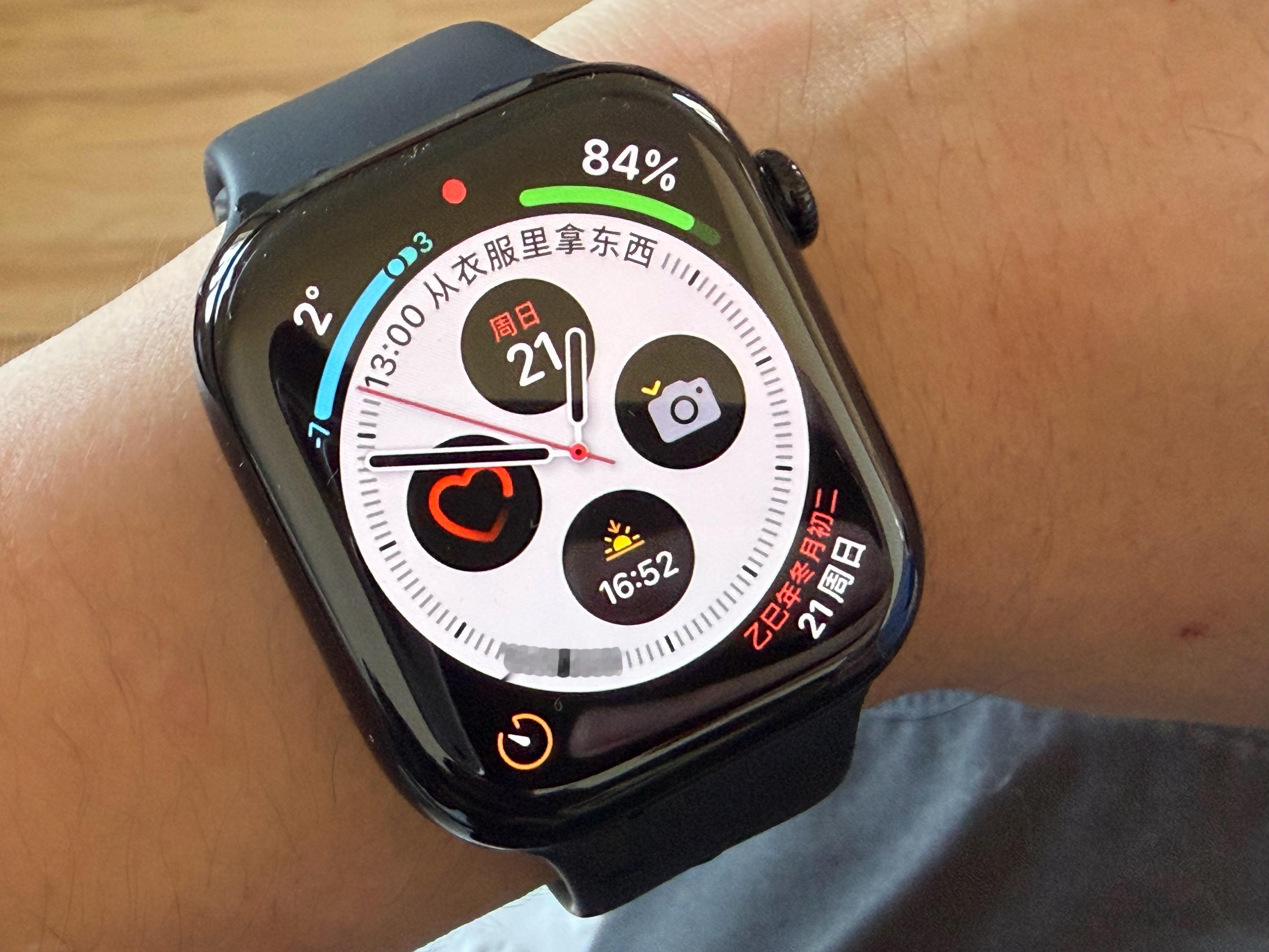 冬至是一年当中白天最短的日子，看手表提示下午4点52分就日落了，实际上靠余晖撑到