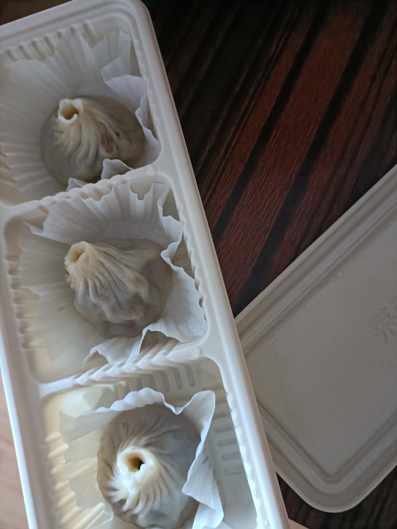 如今社会，大部分人不再为三餐发愁。像现在大家常说“早上吃好、中午吃饱、晚上吃少”