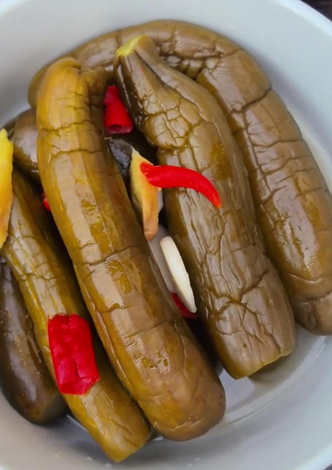 酸黄瓜不是美食吗？为啥又一夜之间火遍了大江南北！按理来说酸黄瓜属于北方地方性美食