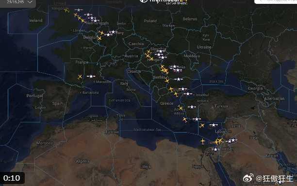 霍尔木兹海峡再次完全中断 昨晚晚大量美国空军运输机正前往中东。美国正在为与伊朗的