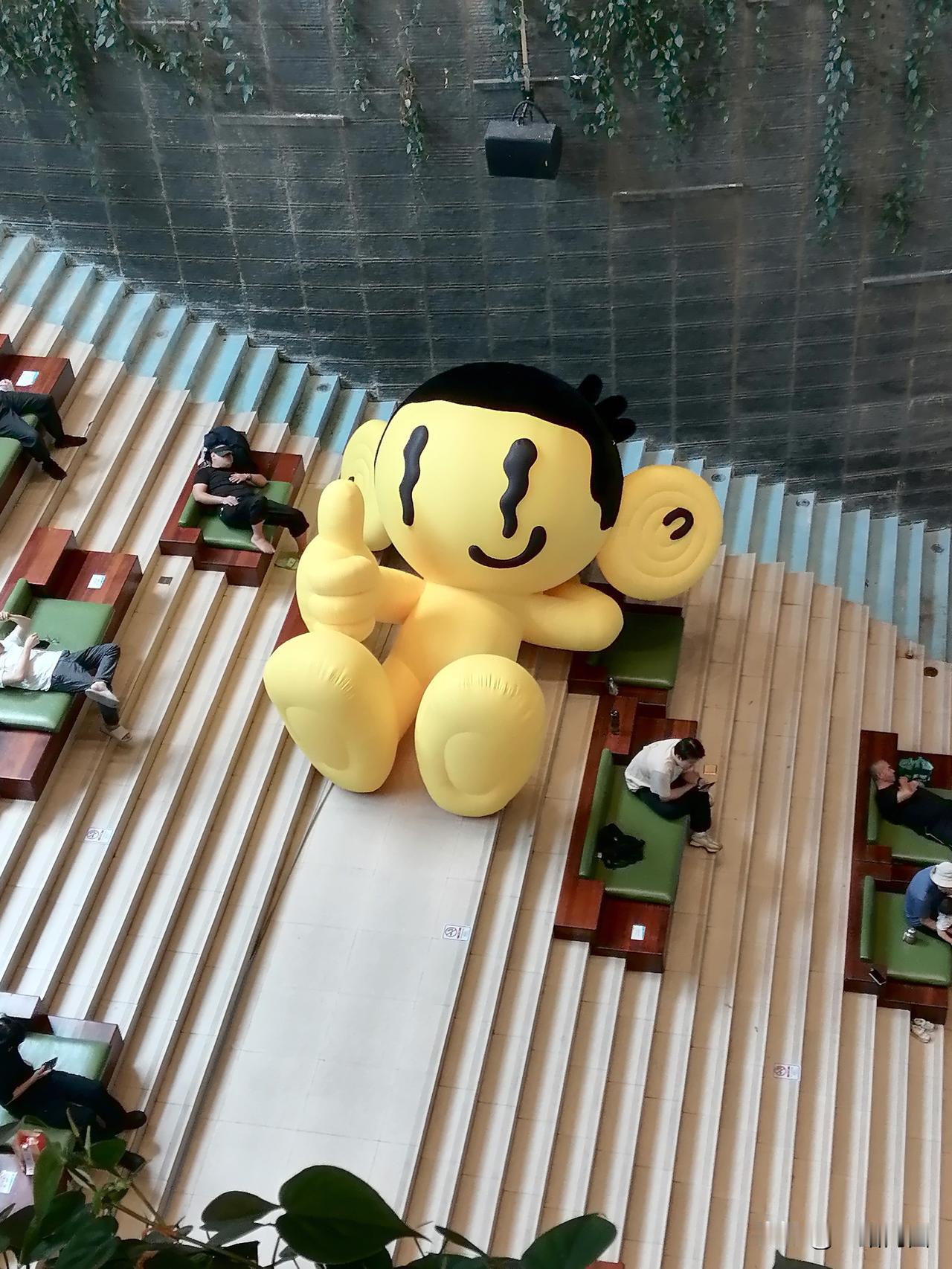 不知道该怎么办，空闲的时候就是想的多，长大的烦恼就是如此，小时候的天真无忧无虑的