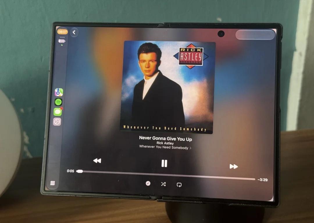 carplay 也是共享了
非常感谢 GitHub 的一个项目 基本上 shil