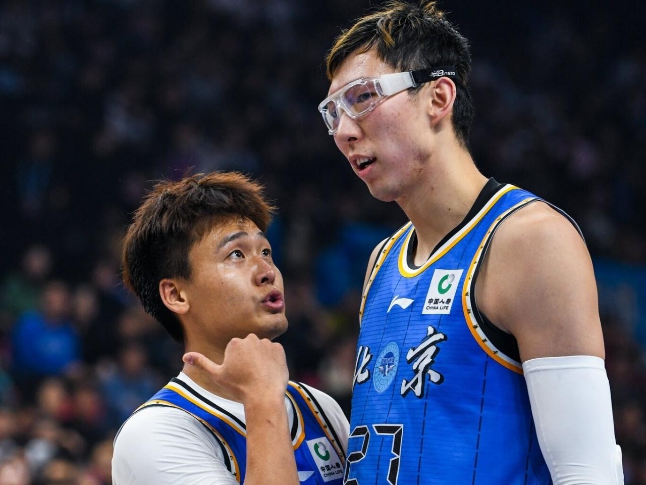 CBA最新消息：据知名篮球自媒体人球圈赵探长发文称：北京男篮客场有惊无险击败南京