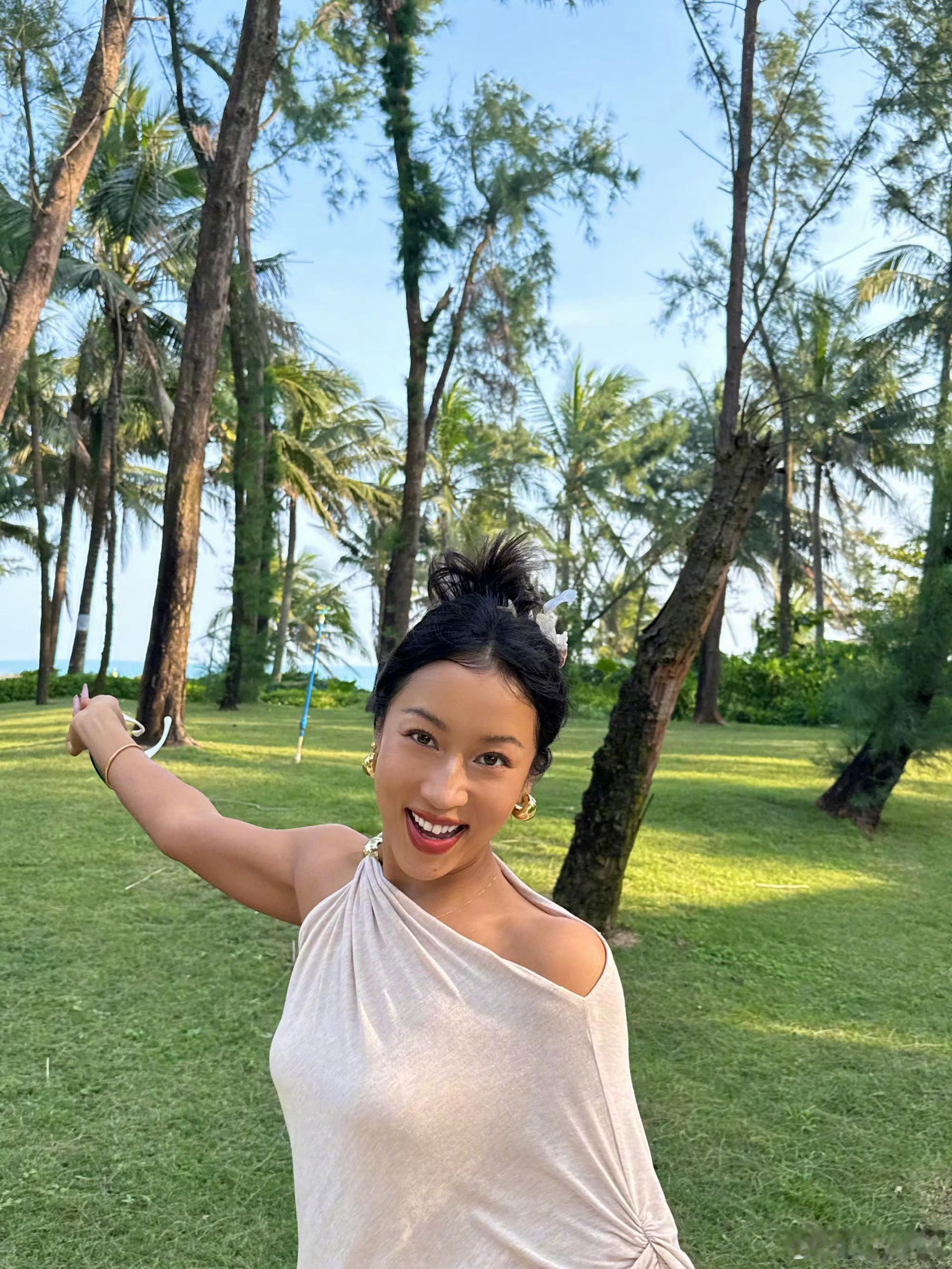 吉克隽逸看自己的来时路哭崩了 从默默无闻到站上舞台中央，吉克隽逸看着《送流水》这