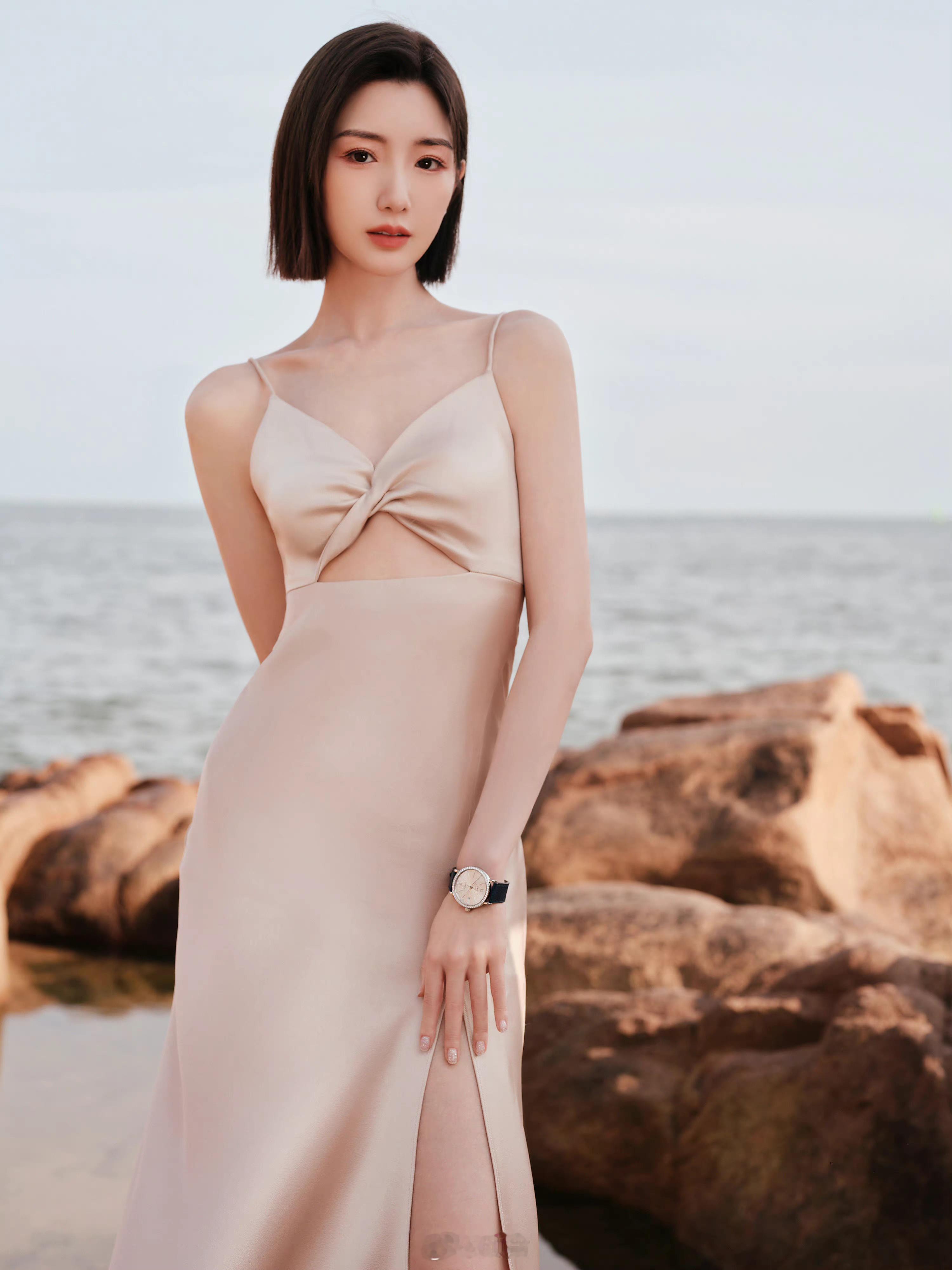 👠毛晓彤功能医学检查而已毛晓彤回应去医美诊所曝毛晓彤凌晨从医美诊所离开