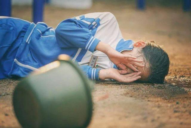 #4名未成年疑逼13岁女生喝白酒，其中一人曾逼迫男孩吃粪便#对于霸凌行为零容忍，