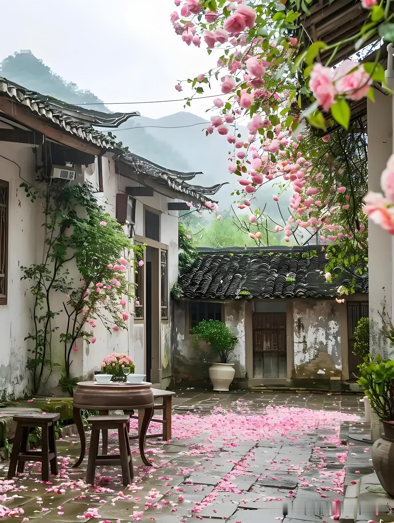 《落花》
——宋·何应龙
南浦云归春亦归，
绿杨枝上鸟空啼。
落花满地无人管，