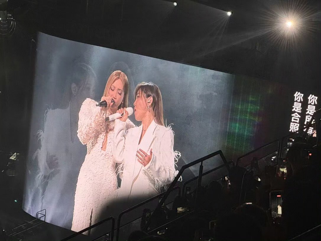 李佳薇ALin对抗路合唱 这是我能免费听的现场吗？两个天籁之声交织碰撞，高音一波