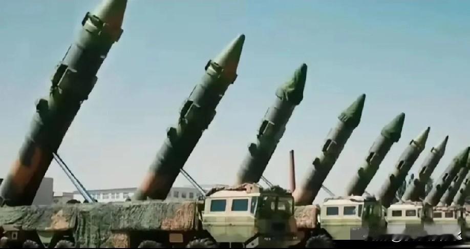 “华西”这次被踢出军队采购圈，

属实让我愣了一下。

一开始还以为是哪家不知名