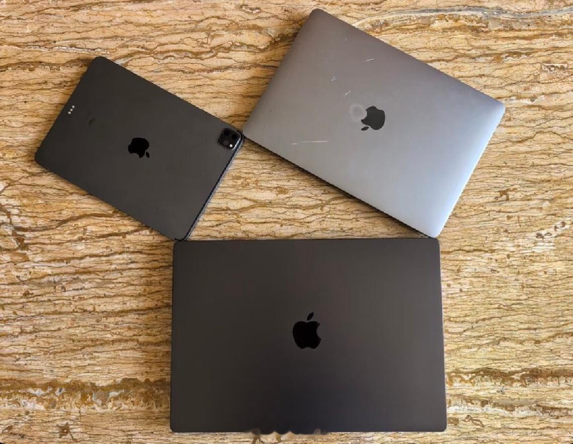 库克的勾股定理：一台iPad+两台MacBook 