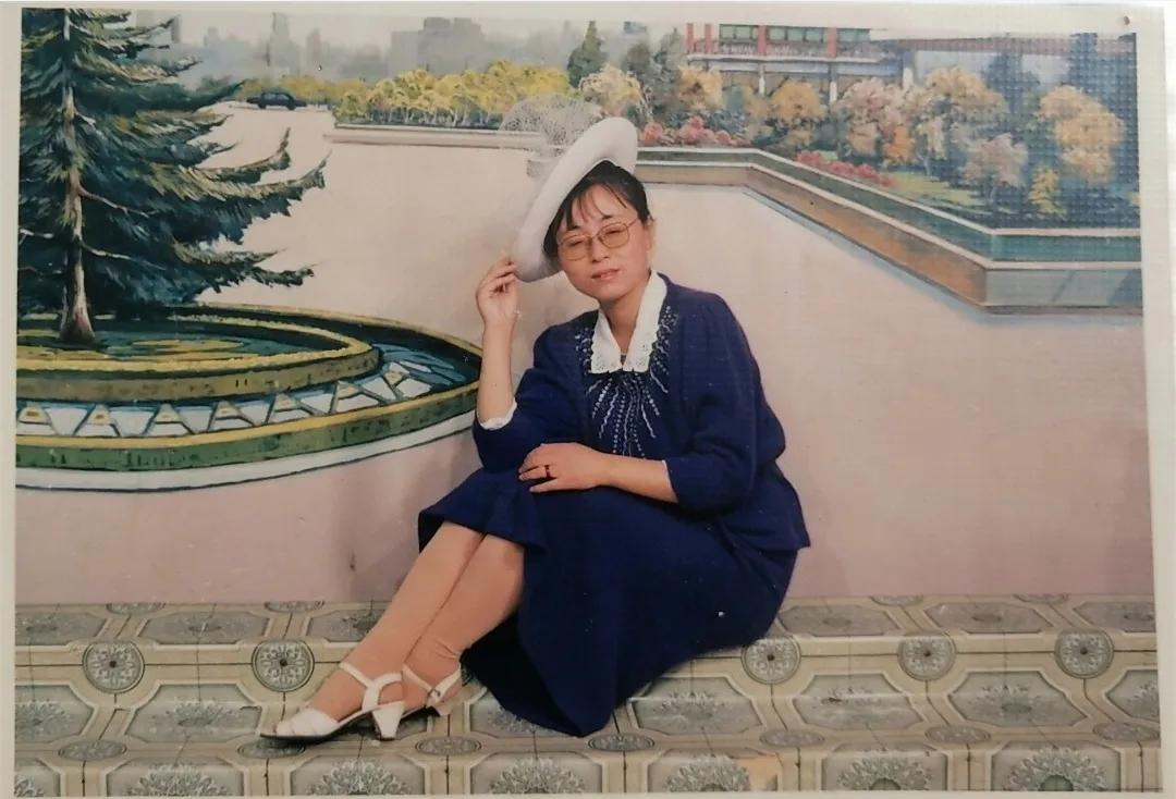 某一天晚上我突然感到心里很不舒服，故想请人送我上医院。儿子媳妇又不在身边，微信圈