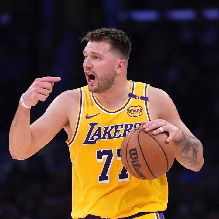 东契奇本赛季防守端的进步抢断总数联盟前10防守单打每回合让对手拿0.84分干扰投