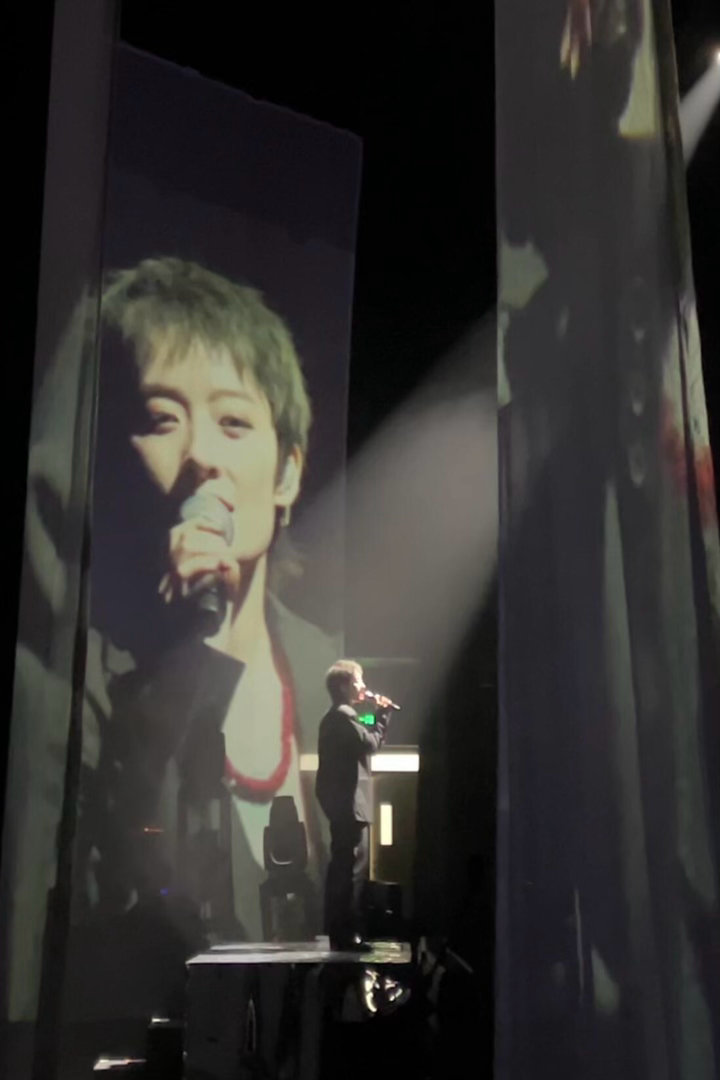 曾轶可深夜发博粉丝已经搬好小板凳静静等候，满心期待曾轶可在9.9解锁这份神秘的重