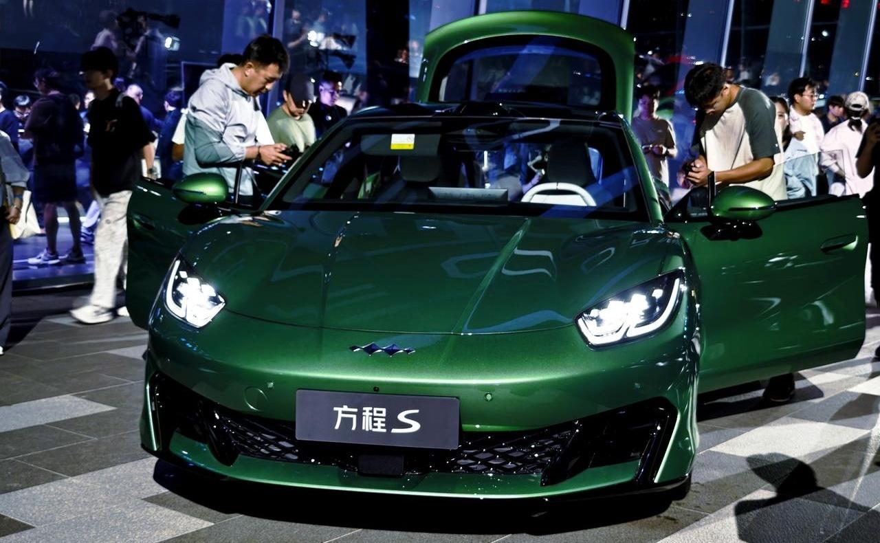 18.99万起！方程豹方程S这价格一公布，我那个上个月刚订了别家车的朋友，当场把
