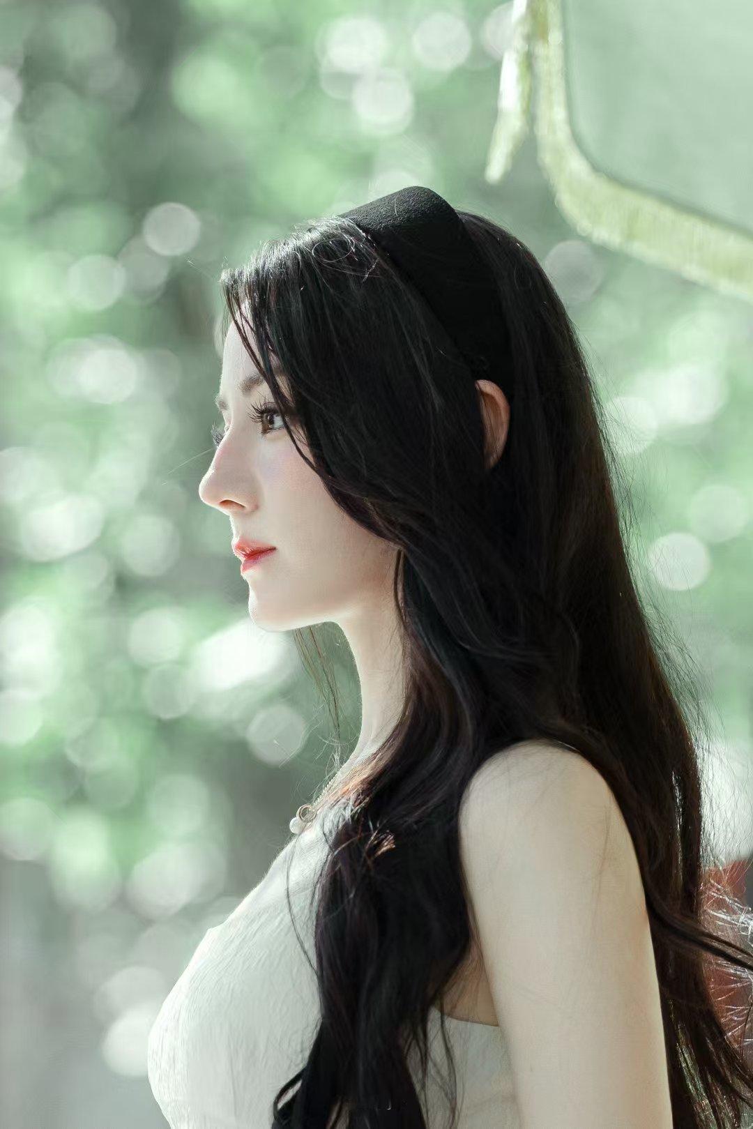 迪丽热巴[超话]迪丽热巴益起来 dlrb每日一善信用是一个人应该拥有的美德，有了
