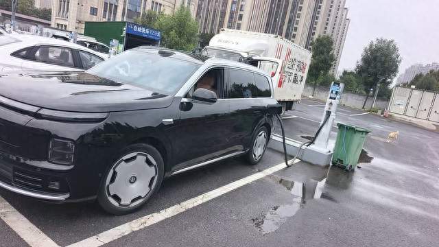 老车主实测！零跑D19家用代步超靠谱