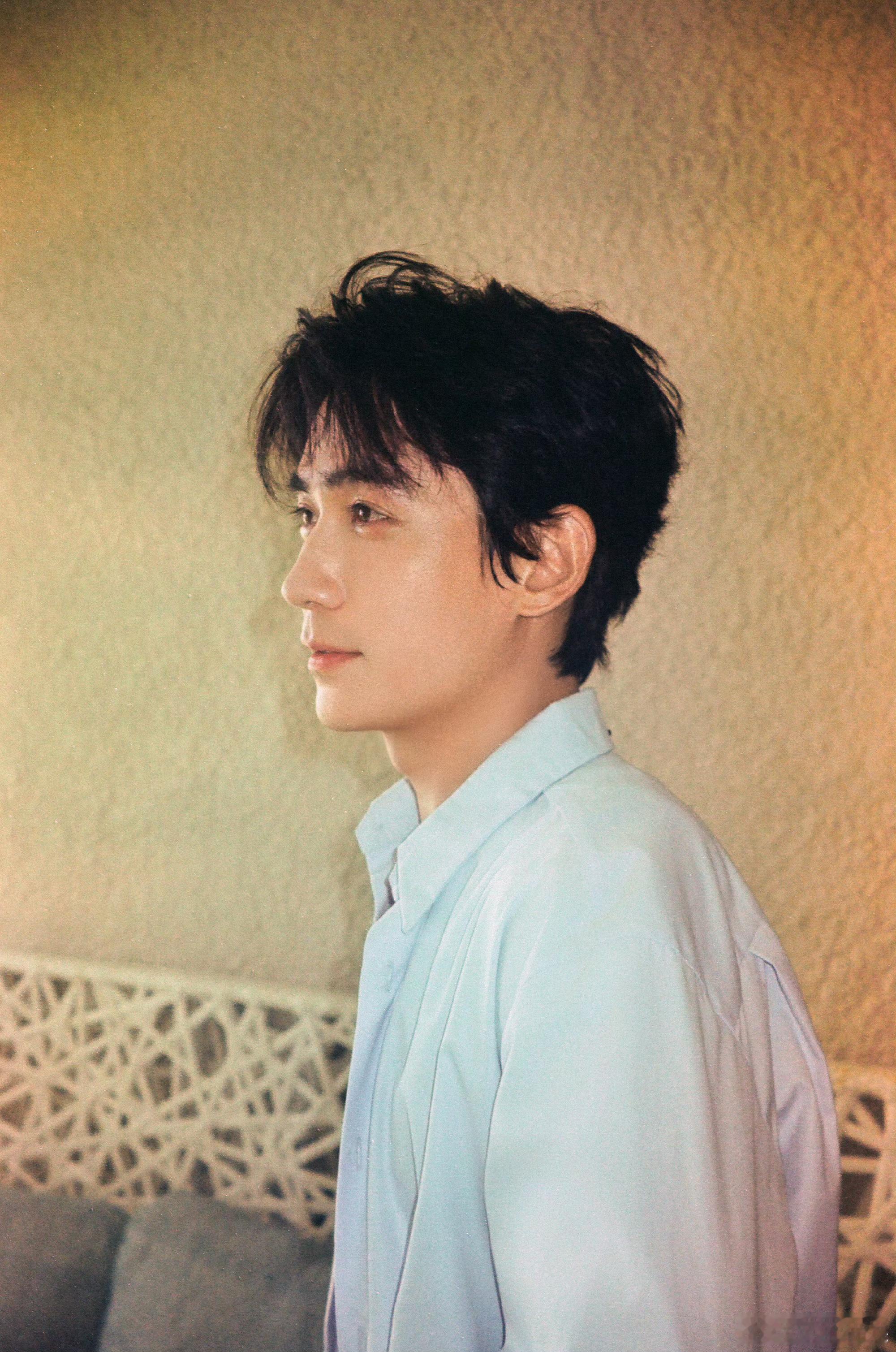 朱一龙一卷夏日回忆朱一龙珍藏夏日美好朱一龙一卷回忆，珍藏夏日美好，[晕][晕] 