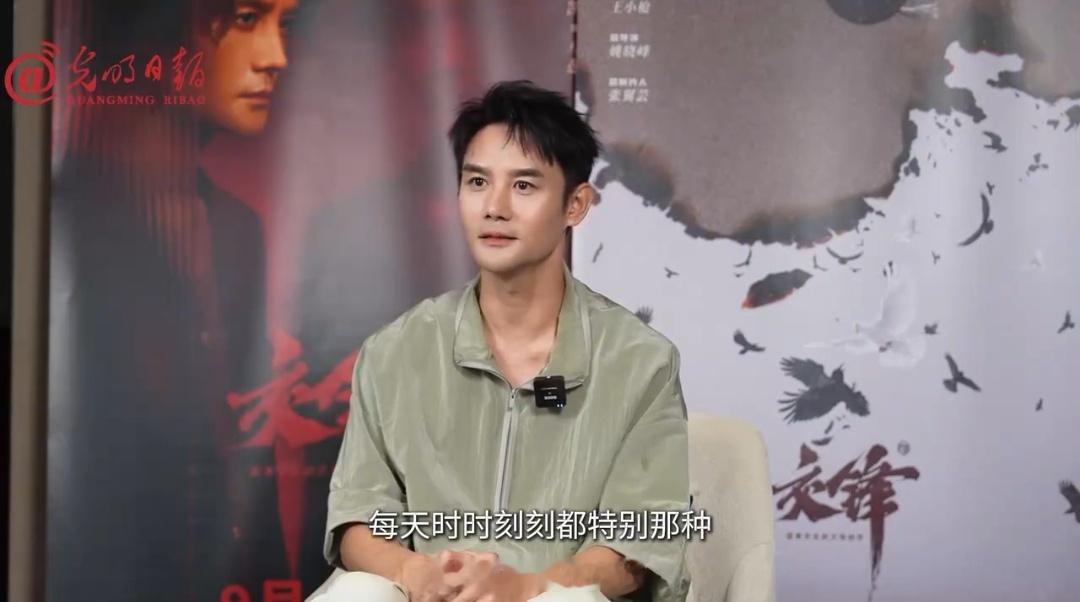 王凯在专访解读交锋马憩这个角色，直言读懂人物的观众，都会心生心疼。二十年追凶路，