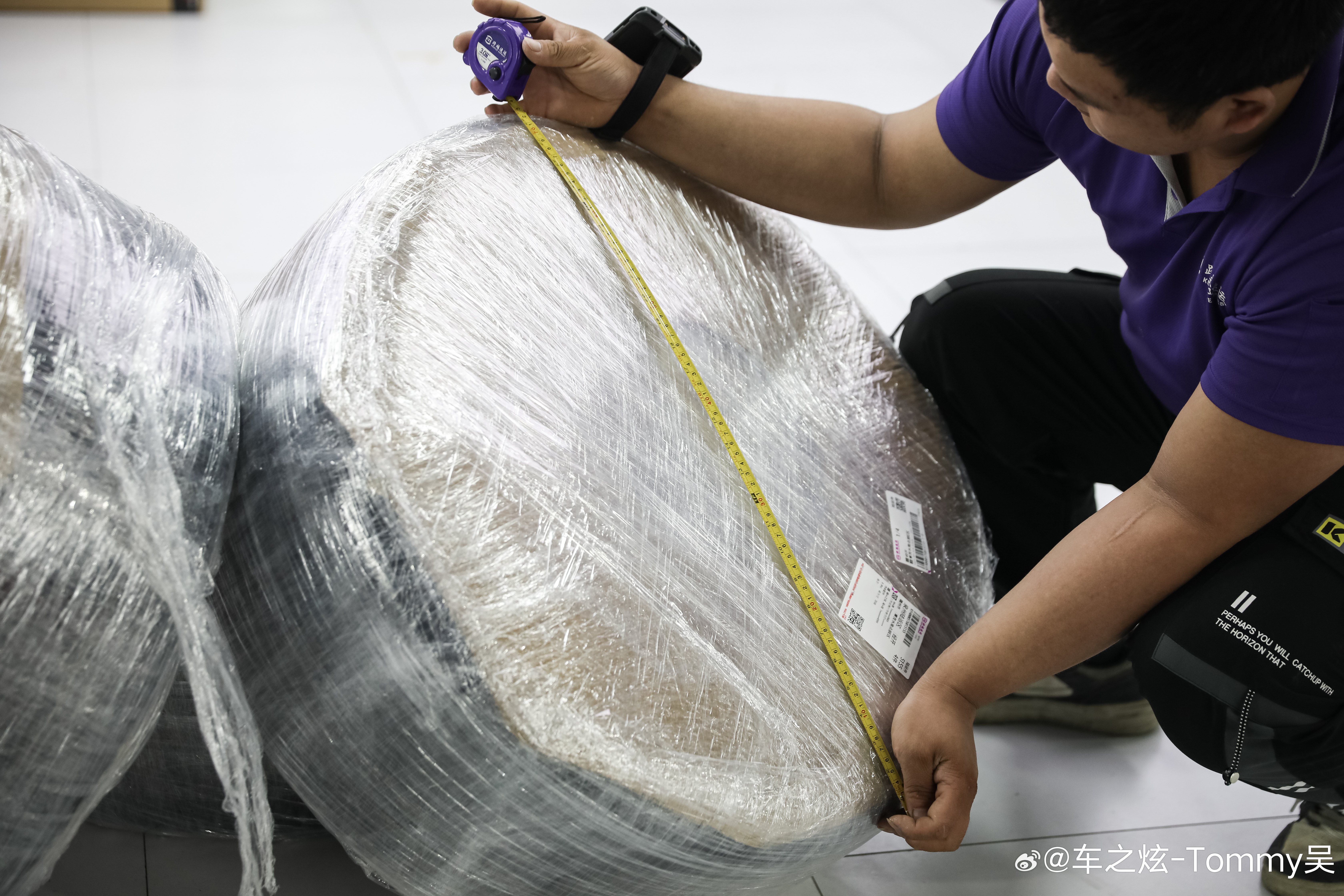 宝马X3 20寸定制锻造轮毂 Hunter无损安装与道路力平衡做完后 打包发往江
