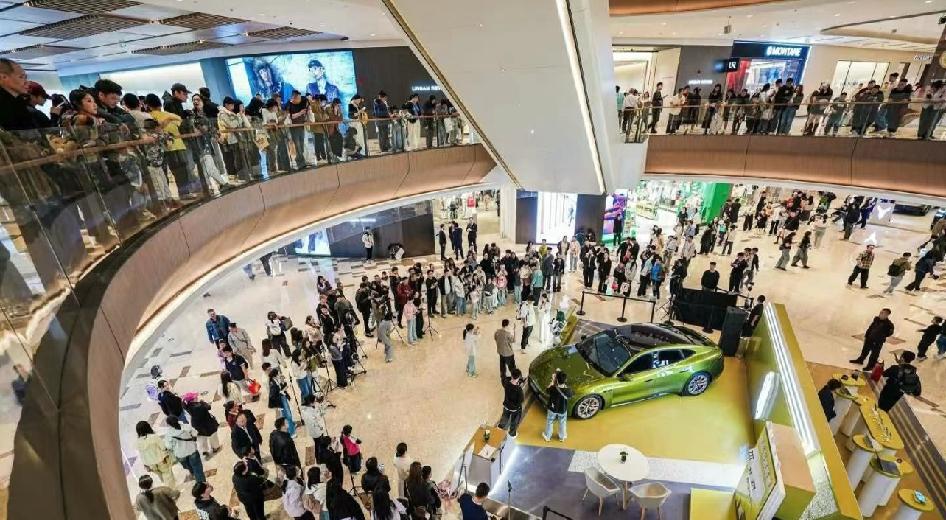 尚界Z7是破圈了，来看车的都是年轻人！

自从尚界Z7展车到达线下，来看车的清一