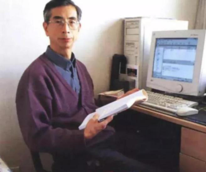 他被叫做中国最落魄的院士！放弃国外高薪，回国参与研制计算机“汉卡”汉字解决芯片问