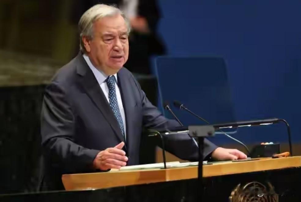 当地时间4月27日，联合国秘书长古特雷斯发表讲话。他表示，数十年来，国际社会搭建