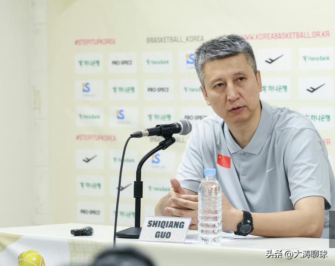 新一届中国男篮集训队21人今日正式集结完毕，开始备战世预赛第二窗口的比赛，此次集