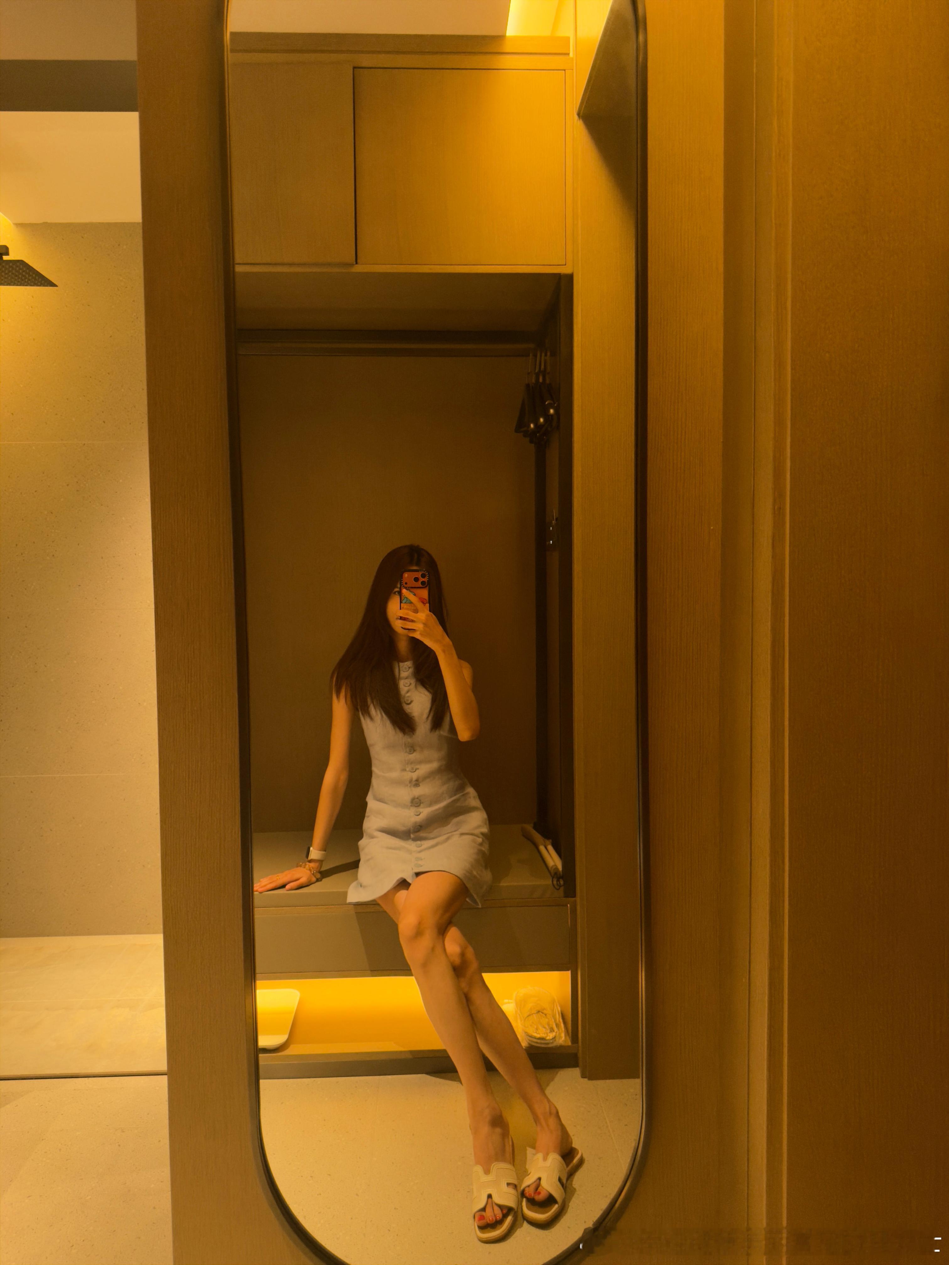 曼妙 