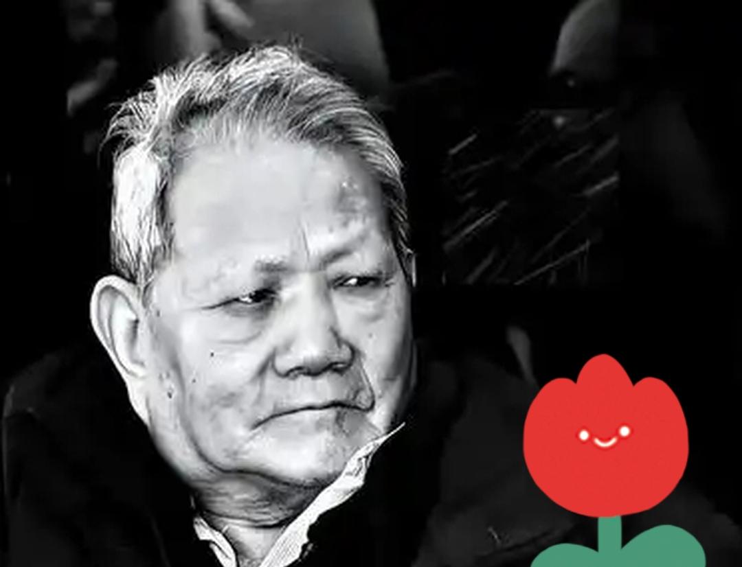 终于不再遮遮掩掩，名字直接曝光了！原来是林铁。借去“鉴赏”两天，结果这一借就是一