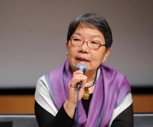 “愚公移山在教导我们破坏环境，应该从教科书中移除，”2014年，著名诗人席慕蓉公