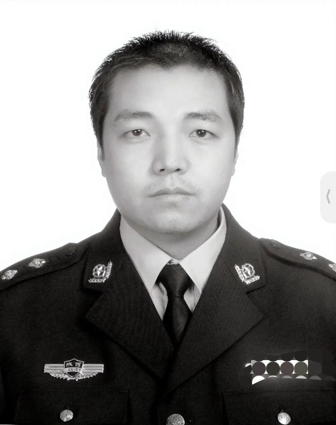 扎根兴平基层二十二载，副所长陈勇把一生献给辖区百姓
 
陈勇，男，汉族，1979