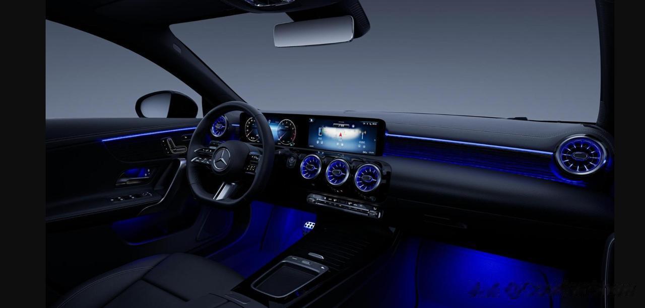 在车行疯狂内卷的情况下，奔驰新款小猎跑CLA反而微微涨价。其颜值、配置、动力都有