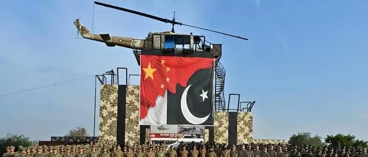 巴铁彻底折服了。
如今的巴基斯坦，对中国军工的态度，那真是没得说。已经从简单的信