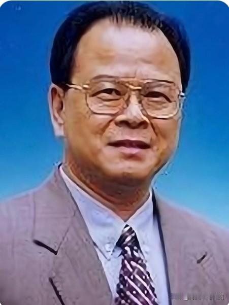 他曾任广西壮族自治区党委书记。1941年出生，湖南株洲人，高级工程师。1963年