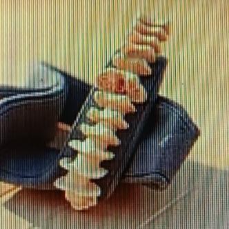 腰椎间盘突出这事儿，可不光是老年人的困扰，我国超2亿人都有这问题。就像52岁的彭