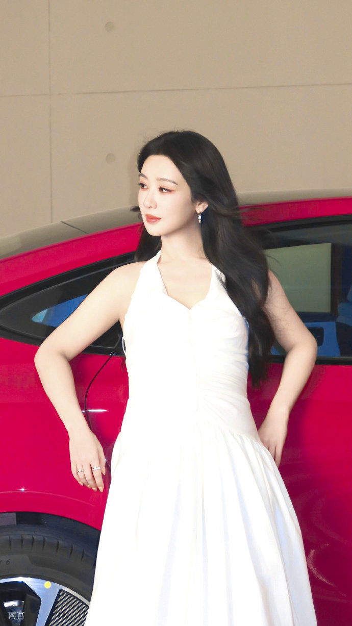 杨紫玉兰花开君再来 💜杨紫董竹君 是心跳不止，是无所替代 杨紫🔸杨紫玉兰花开