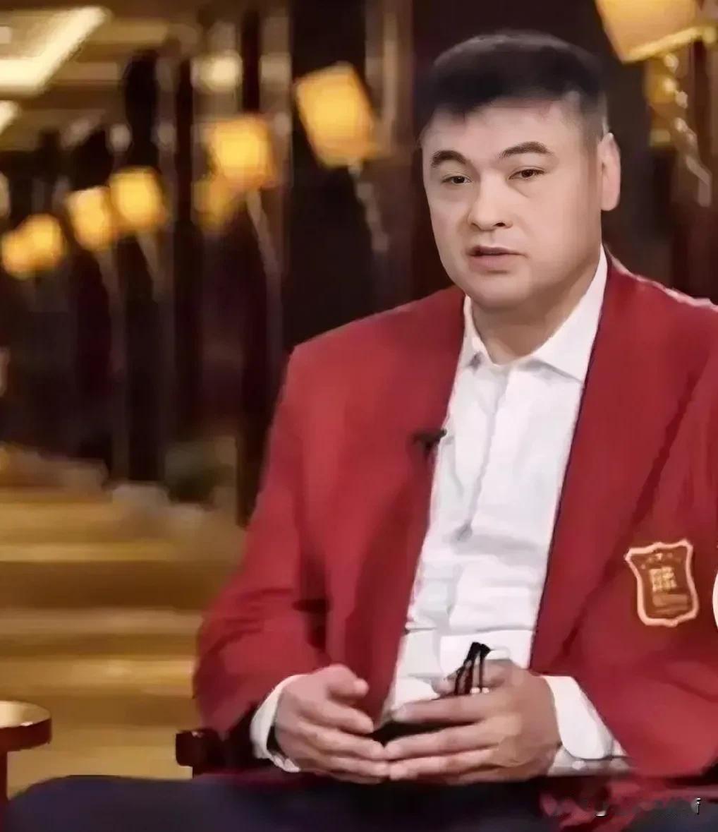 近日战神刘玉栋在接受媒体采访时，盛赞了中国男篮主帅郭士强！

刘玉栋坦言：“郭士