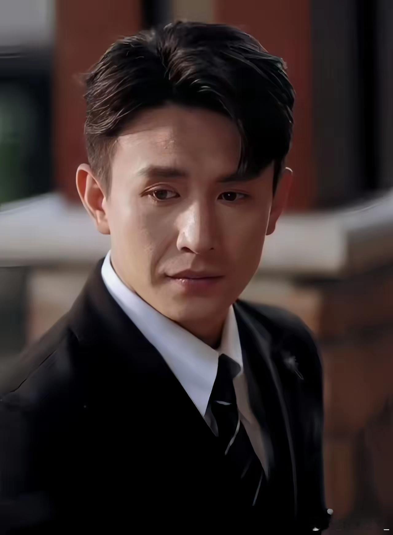 刚刷完刘萧旭新剧《掌心窥爱》，有一句话，不吐不快。那就是，27岁的刘萧旭才出道6