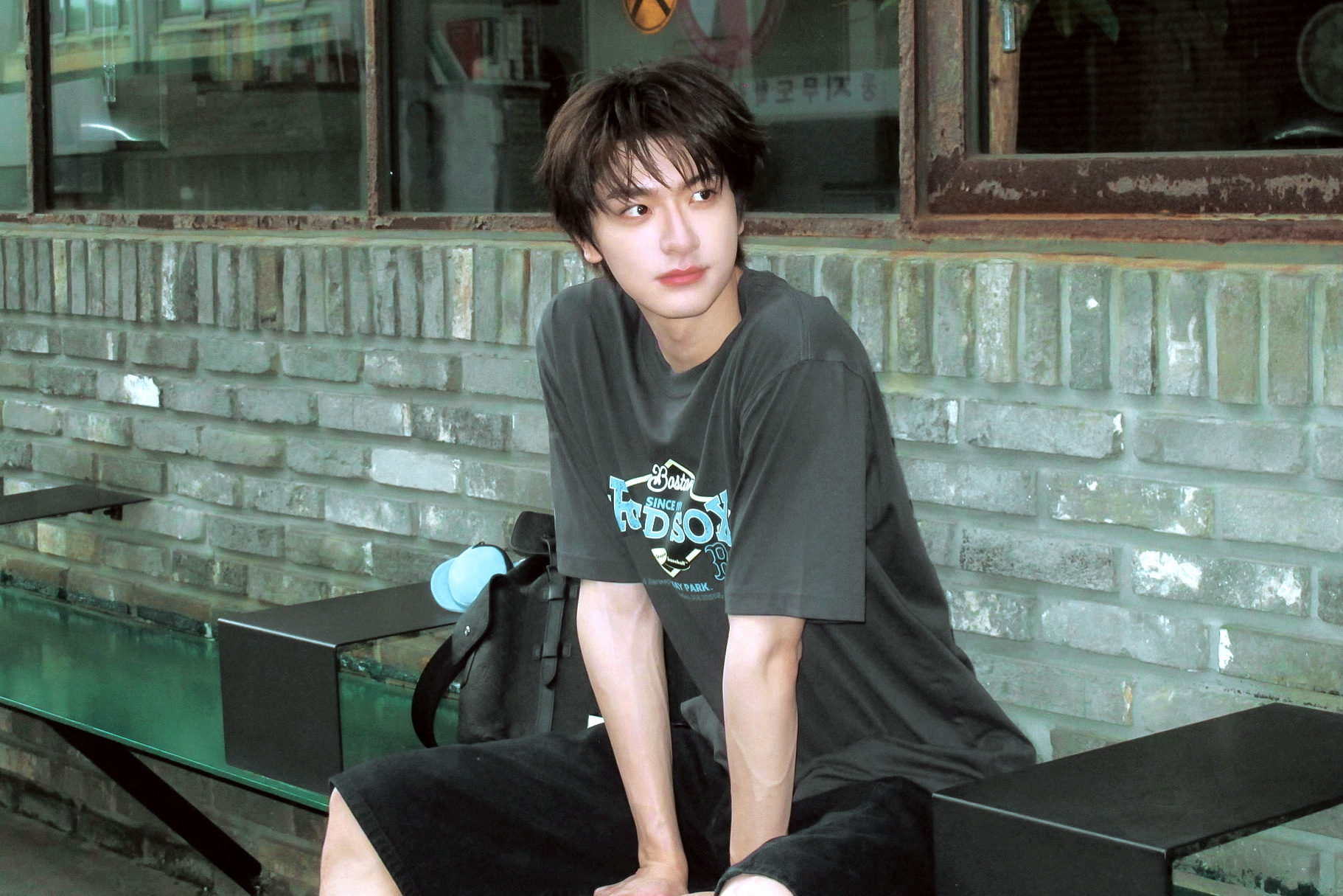 林一这个比例完全男模来的林一天资是很残忍的东西不得不感慨天赋的差距，林一自带模特